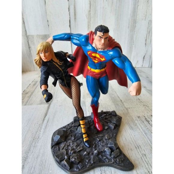 Superman Justice League America DC 2008 statue part 2 build scene figurine